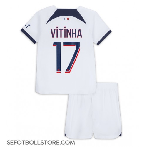 Paris Saint-Germain Vitinha Ferreira #17 Replika babykläder Bortaställ Barn 2023-24 Kortärmad (+ korta byxor)